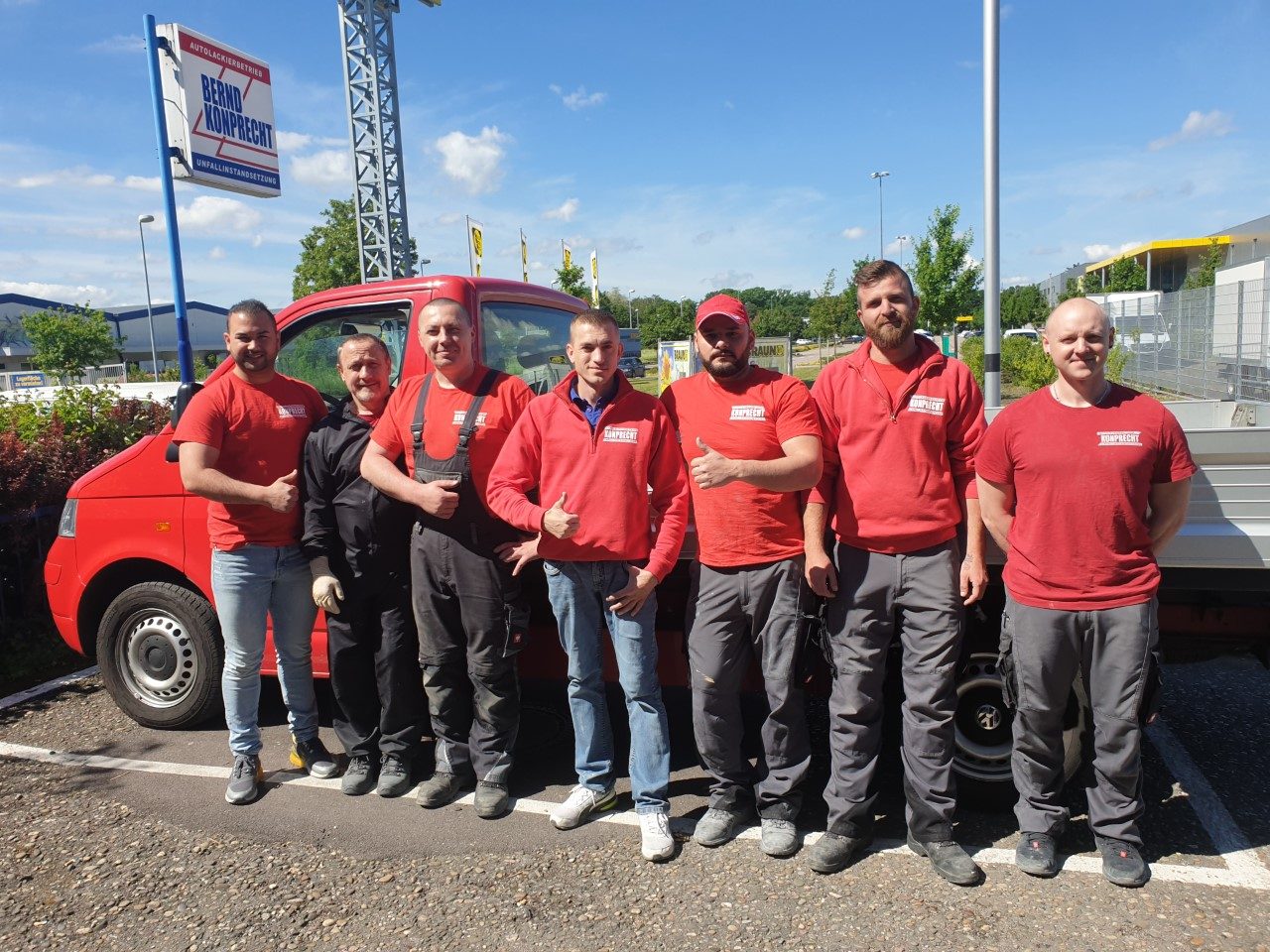 Autolackierbetrieb-Konprecht-Offenburg-Team-Unfallinstandsetzung